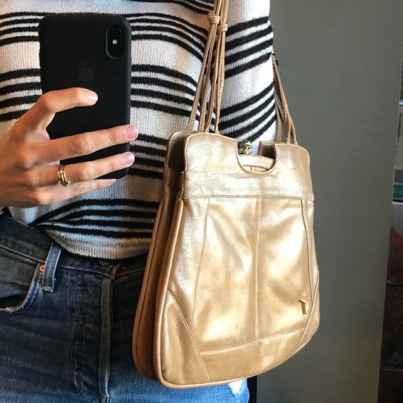 Vintage Tan Purse - Picture 2 of 8